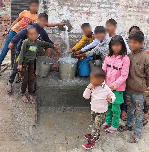 Children with the water 2021