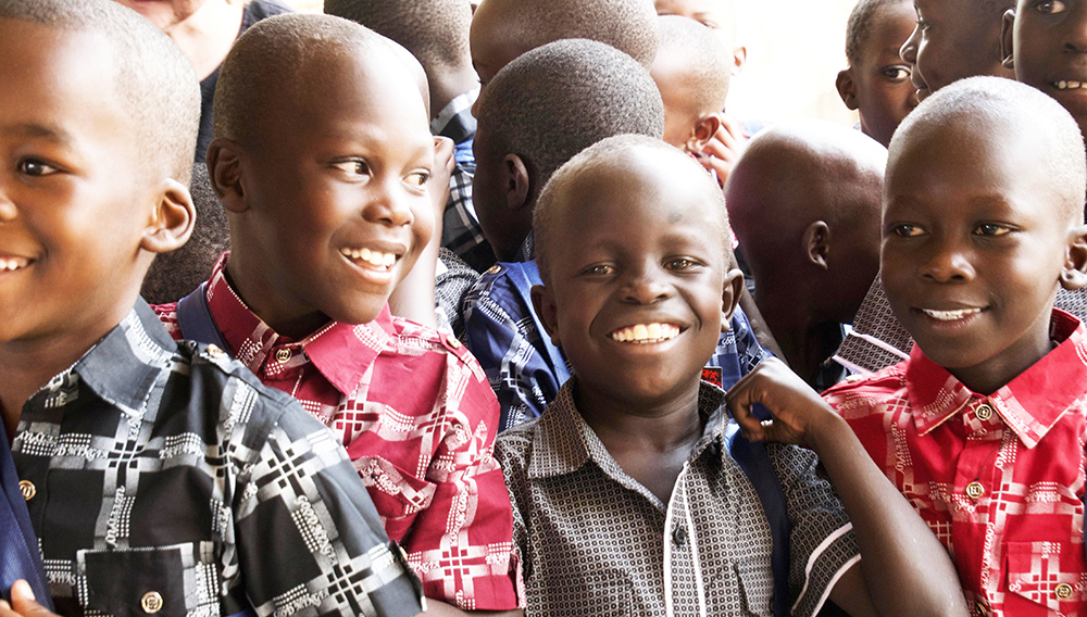Kenya School boys sm